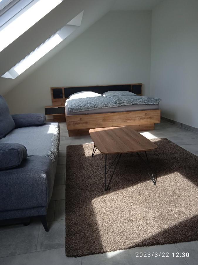Zimmer Frei 3 Wiesbaden Bagian luar foto