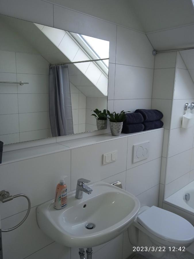Zimmer Frei 3 Wiesbaden Bagian luar foto