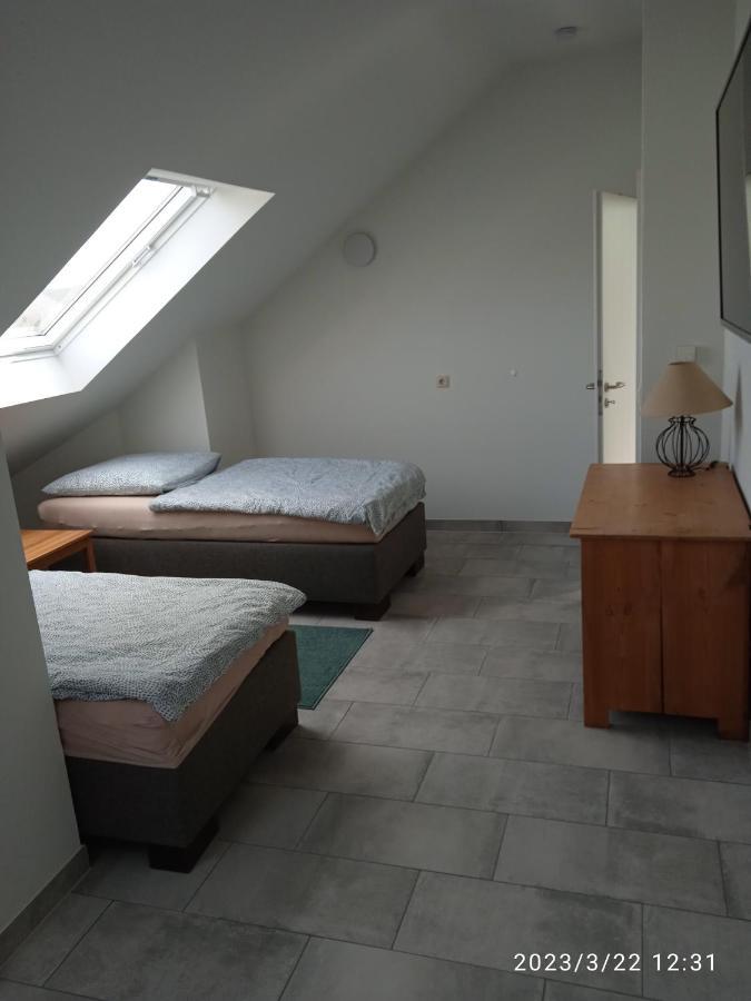 Zimmer Frei 3 Wiesbaden Bagian luar foto